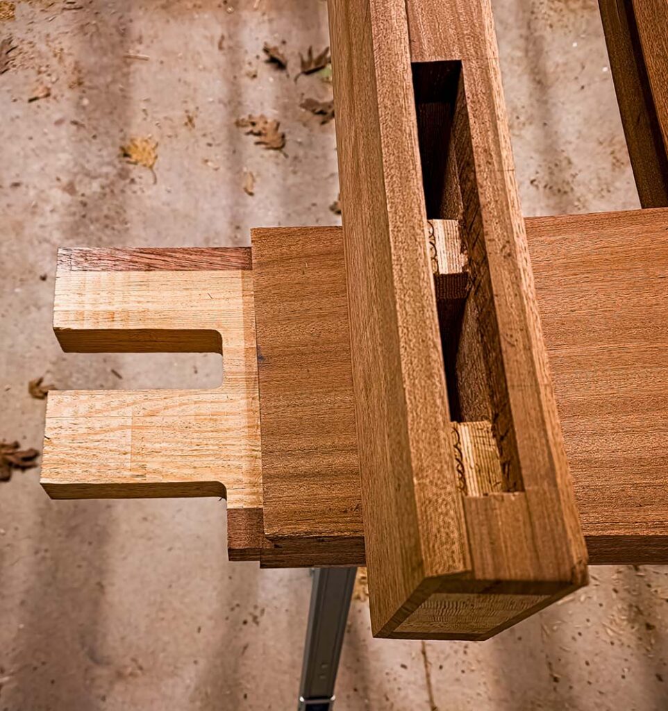 STAVE CORE STYLE & RAIL - MORTISE & TENON JOINERY